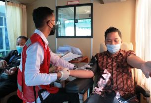 UKM KSR PMI IIB Darmajaya-UTD Pembina PMI Provinsi Lampung Gelar Donor Dara