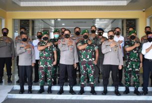Kolaborasi TNI-Polri Siap Mengawal Pembangunan Di Provinsi Lampung