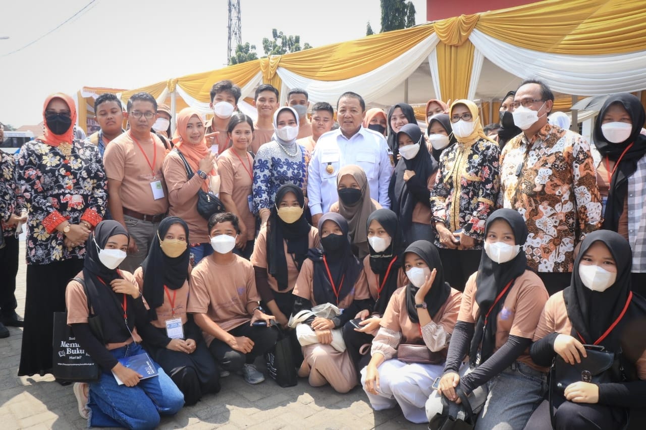 Hadiri Pembukaan Festival dan Jambore Literasi Tahun 2022, Bunda Literasi Provinsi Lampung Ajak Sinergi Semua Pihak Tingkatkan Budaya Literasi di Tengah Masyarakat