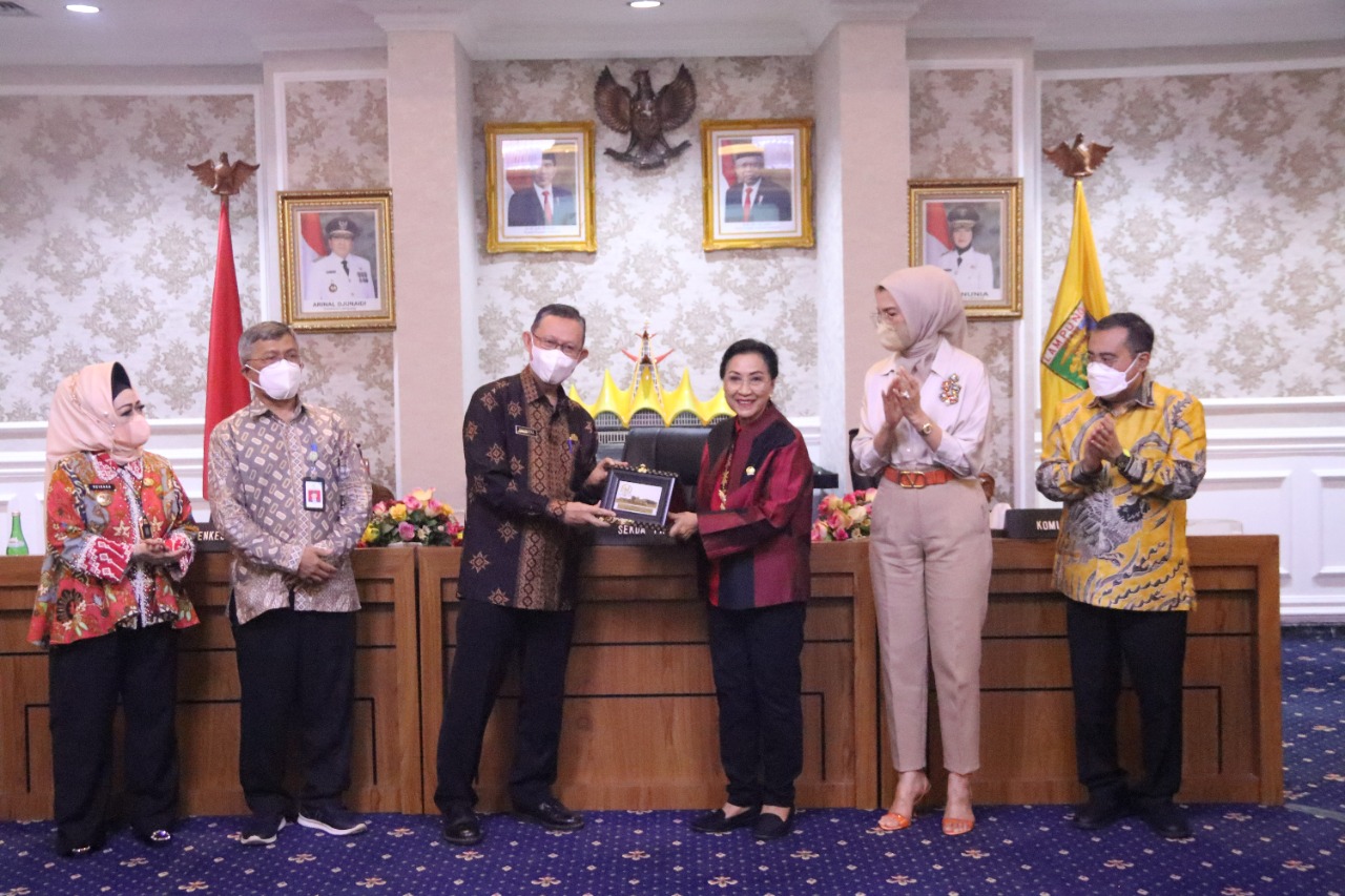 Pemprov Lampung Terima Kunjungan Kerja Spesifik Komisi IX DPR RI Dalam Rangka Pengawasan Pelaksanaan Program Vaksinasi Covid-19