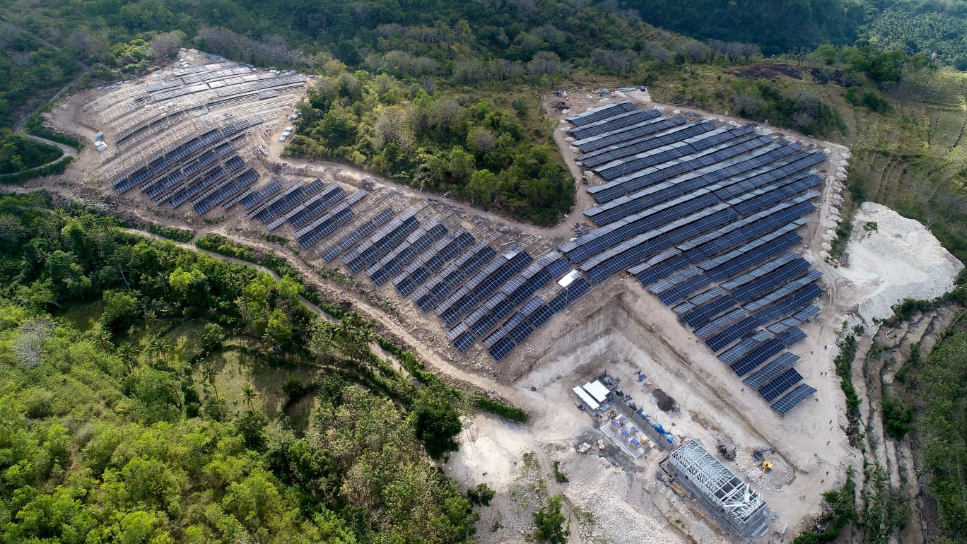 PLN Gandeng 3 Produsen PLTS, Siap Bangun Pabrik Solar Panel Terbesar Se-Asia Tenggara