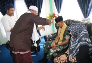 Silaturahmi Ke Dayah Raudhatul Mubarakah, Dandim 0105/Abar Beserta Sang Istri Disambut Hangat Dan Di Peusijuk Oleh H. Safwan