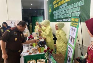 Ikatan Adhyaksa Dharmakarini Lampung Utara Pamerkan Produk UMKM Lokal